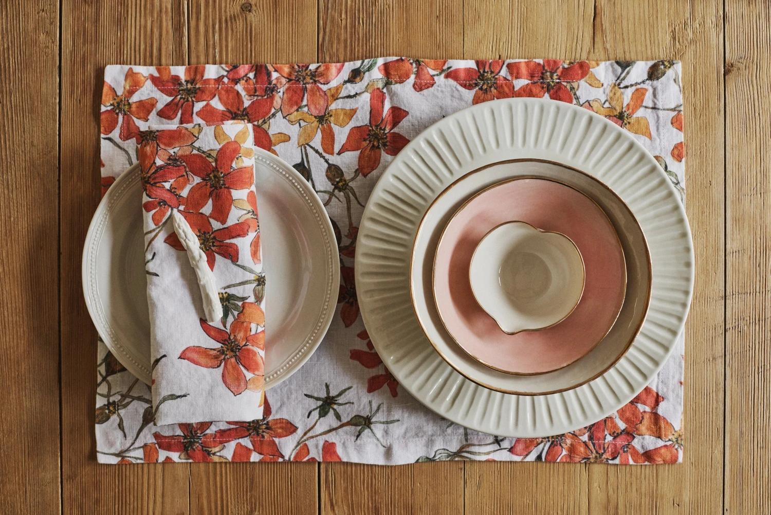 Thyme Hand Made Bowl With Gold Rim In White 7 Thyme Hand Made Bowl With Gold Rim In White