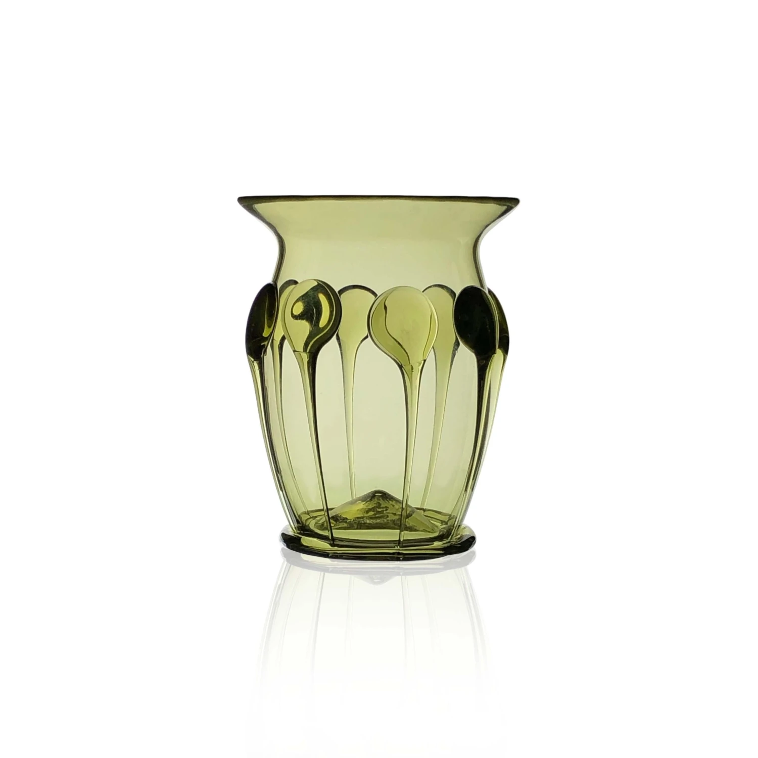 Thyme Dot Vase In Green Glassware 3 Thyme Dot Vase In Green Glassware