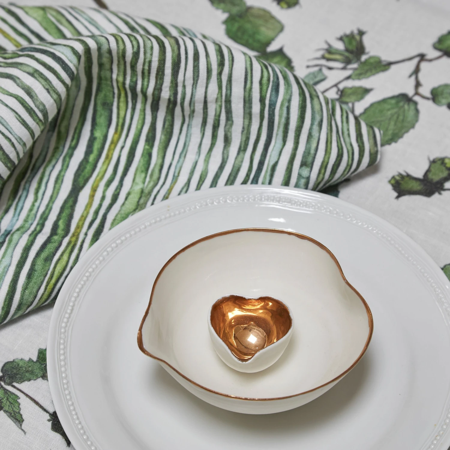 Bertioli By Thyme Green Stem Linen Napkin 5 Bertioli By Thyme Green Stem Linen Napkin