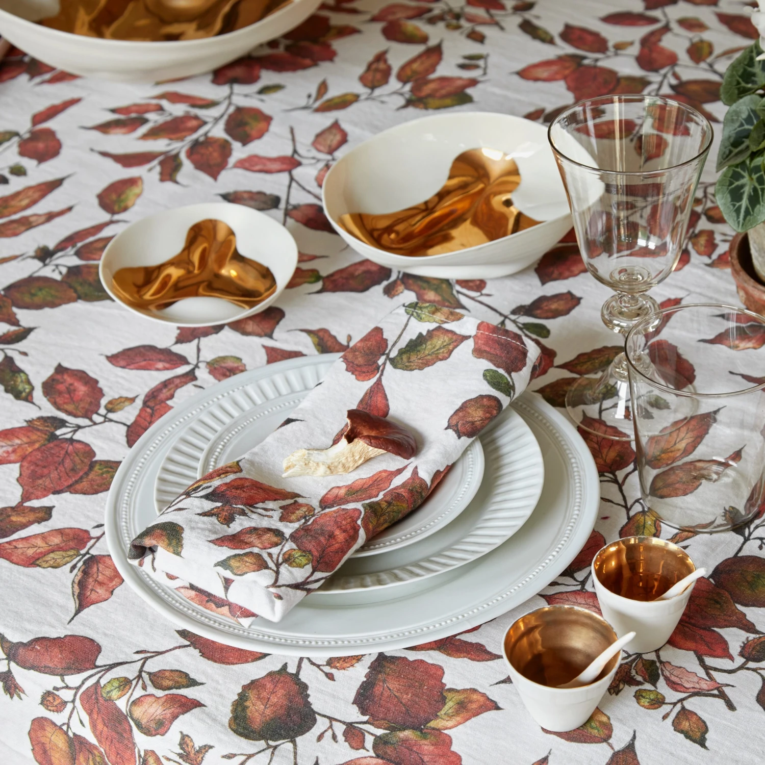 Bertioli By Thyme Copper Beech Linen Napkin Table Linens 5 Bertioli By Thyme Copper Beech Linen Napkin Table Linens